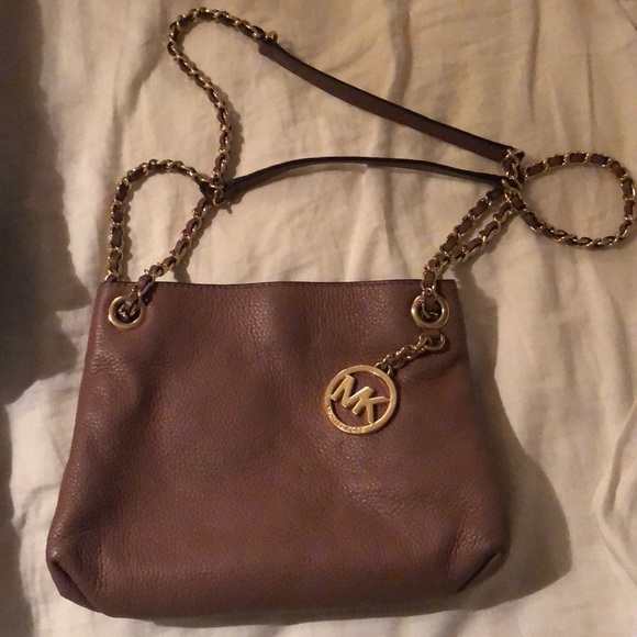 Michael Kors Jet Set Chain Medium Purse! - Picture 1 of 3